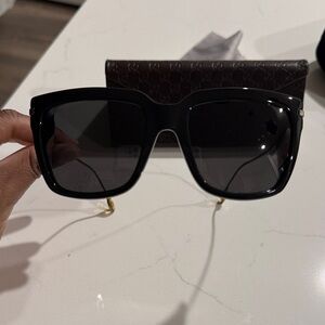 Black GUCCI Sunglasses
